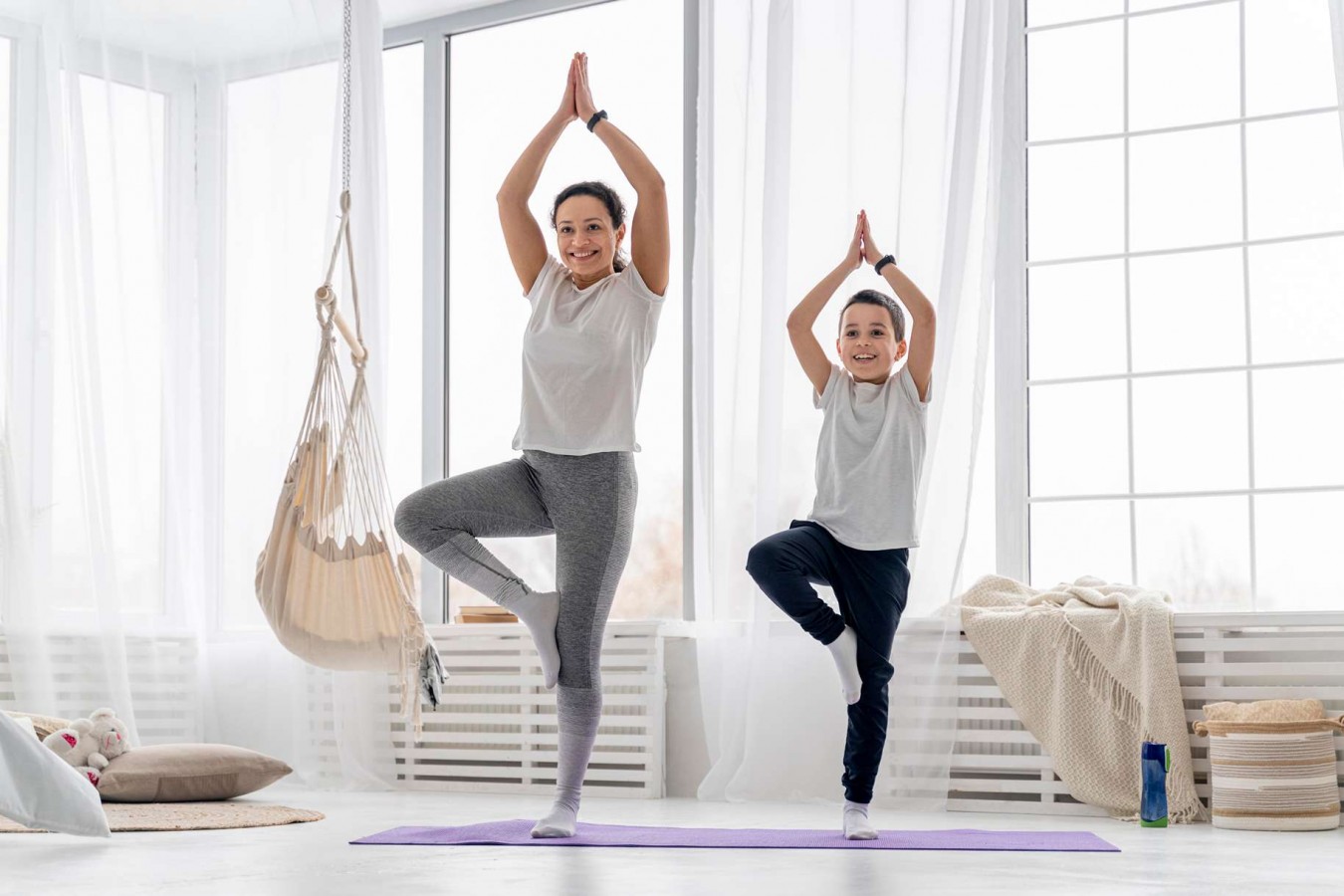 10 Pose Yoga Mudah untuk Anak dan Manfaatnya